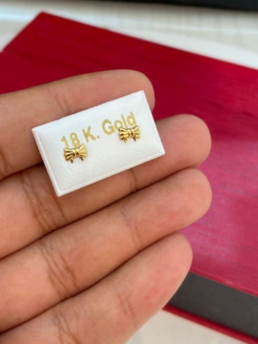 حلق طبي اسباني مميز و انيق عيار18