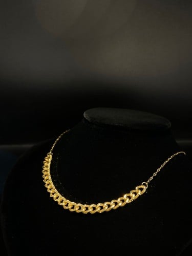 شوكر الجنزير فاخر و انيق ذهب عيار١٨ الوزن 8.32