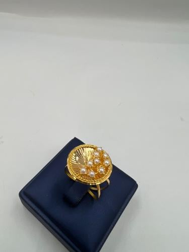 خاتم لولو فاخر و مميز ذهب عيار٢١ مقاس20 الوزن 4.41...