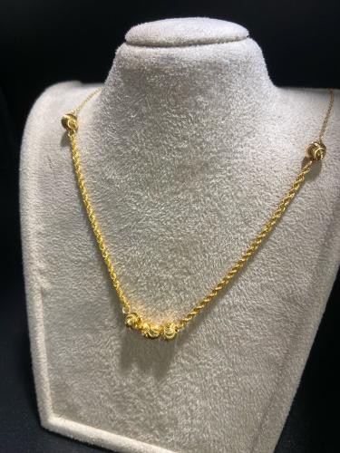 قلادة المبروم ذهب عيار21 فاخره و انيق وزن 2.90 بوا...
