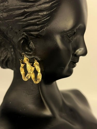 حلق ذهب عيار18 فاخر و مميز للمناسبات بوابة.5