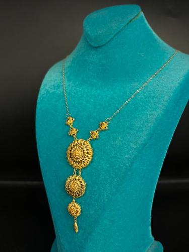 قلادة كرسي جابر ذهب عيار21 فاخره و مميزه وزن 2.13...