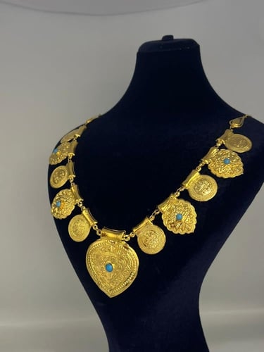 قلادة القردانة ذهب عيار21 فاخره و مميزه وزن 10.86...