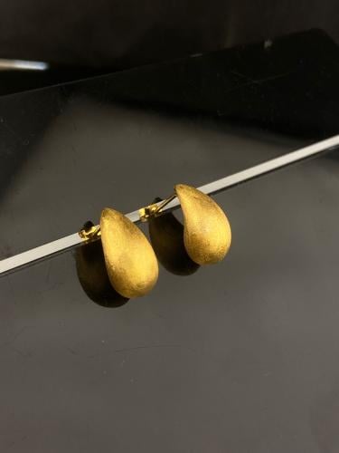 حلق بوتيغا ذهب عيار21 فاخر و انيق للمناسبات وزن 2....