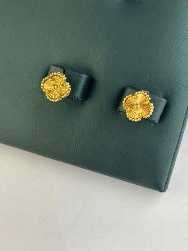 حلق الورده ذهب عيار٢١ لبس يومي فاخر و انيق بوابة.5