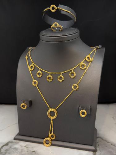 طقم ذهب عيار21 فاخر و مميز و اتيق مقاس الخاتم 17 و...