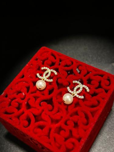 حلق لولو تصميم الماس فاخر و مميز للمناسبات ذهب عيا...