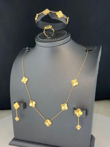 طقم الورده مميز و فاخر ذهب عيار21 الوزن 20.59بوابة...