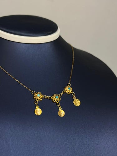 عقد ذهب عيار 21 بتصميم تراثي أنيق وزن 1.72 جرام