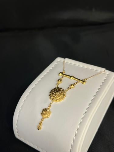 قلادة كرسي جابر دورين ذهب عيار21 مميزه و انيقه بوا...