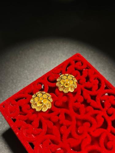 حلق الورده 3D فاخر و مميز ذهب عيار21 بوابة.5