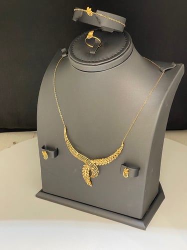 طقم غصن الزيتون مميز و انيق عيار21