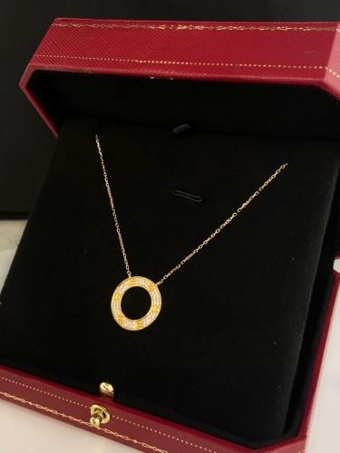 قلادة love ذهب عيار21 وزن 3.63 فاخره و انيق بوابة....