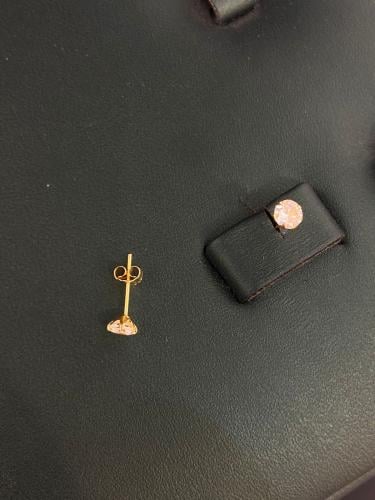 حلق الهدايا موديل السوليتير ذهب عيار18 بوابة.4