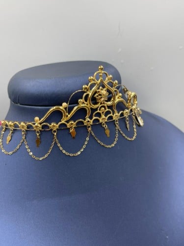 تاج الملكه ذهب عيار٢١ فاخر و انيق الوزن 9.02