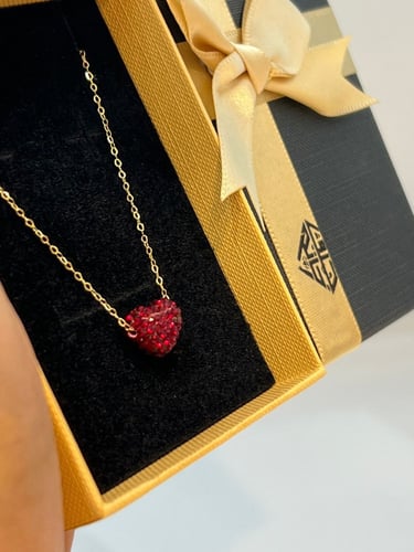 شوكر القلب مميز و انيق عيار18 وزن الذهب 0.60