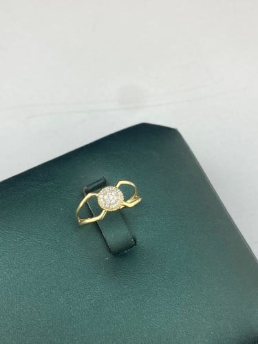 خاتم فاخر و انيق ذهب عيار١٨ مقاس13