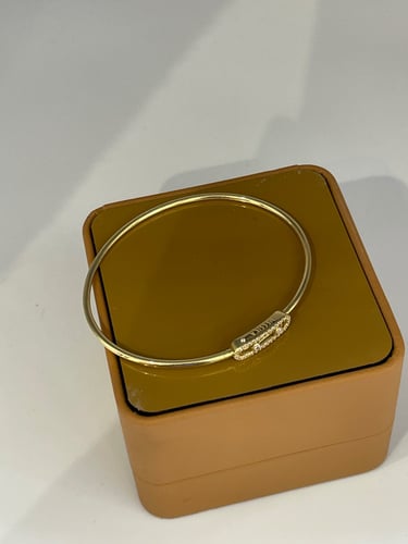 سواره مميزه و انيقه عيار18