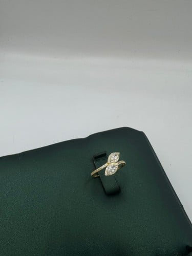 خاتم تصميم الماس ناعم و انيق ذهب عيار١٨ مقاس12