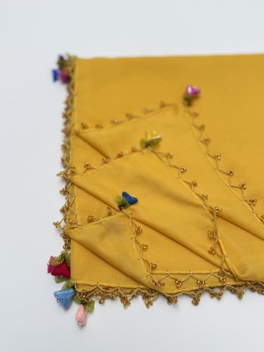 مدورة لون أصفر منقاوي