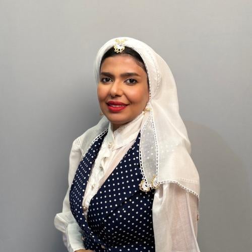 مدورة ومحرمة ذهبي و أبيض بقماش تركي فاخر ومطرزة بك...