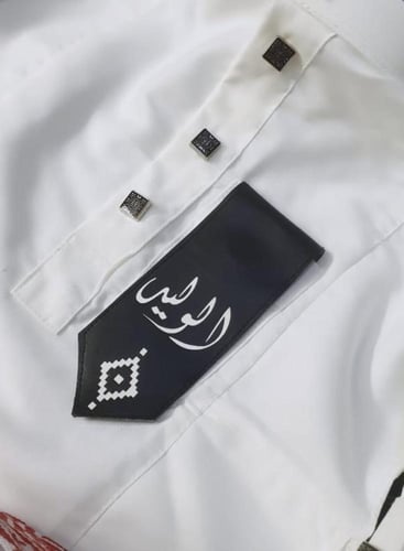 بروش جيب جلد مغناطيس بطباعه الاسم -متجر قلادتي