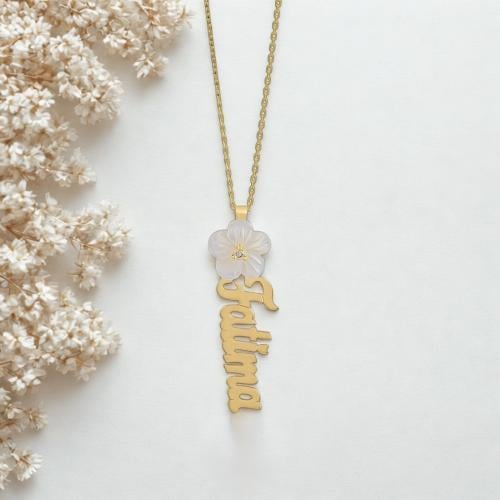 قلاده ورده واسم بتصميم جديد