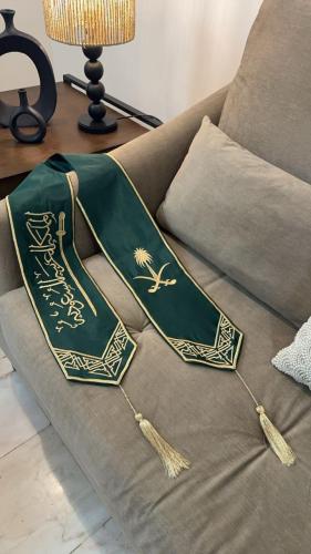 وشاح حبك يا وطن