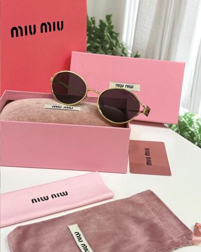 نظارة نسائية ميو ميو miu miu