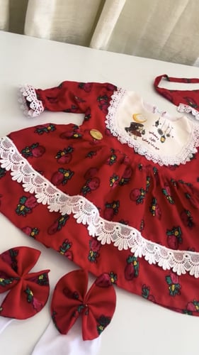 طقم بناتي شالكي بالدانتيل – إطلالة رمضان الناعمة