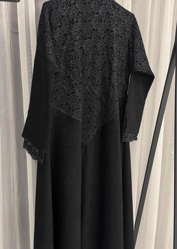 عباية فخامة الدانتيل