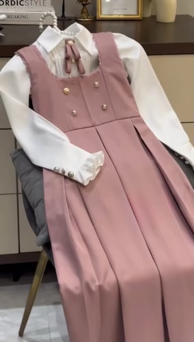 مريول روزي الكلاسيكي