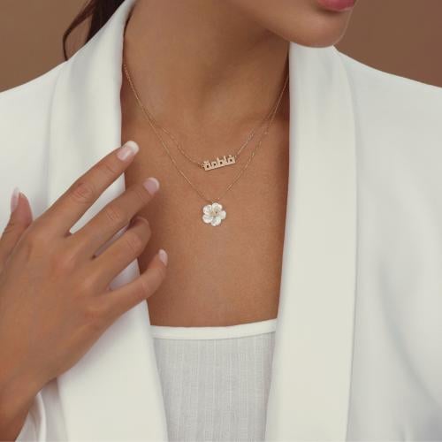 سلسال اسم بطبقتين – تصميم شبابي ناعم بوردة صدف