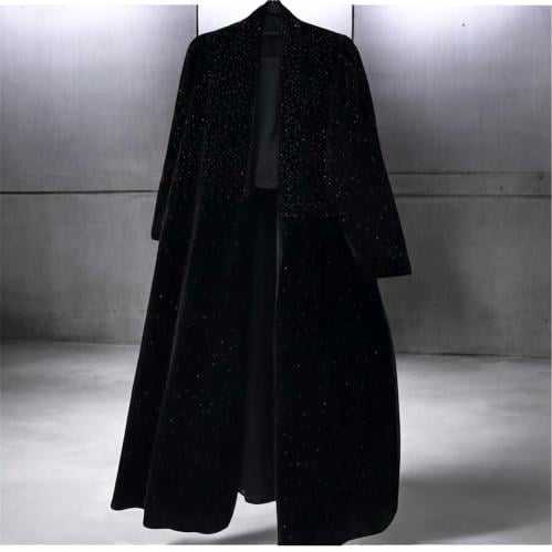 عباية ليالي المخمل المرصّع