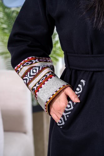 عباية السمو التراث الدافئ