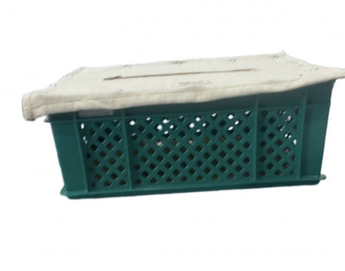 صندوق لحمل طيور السمان( الفري)