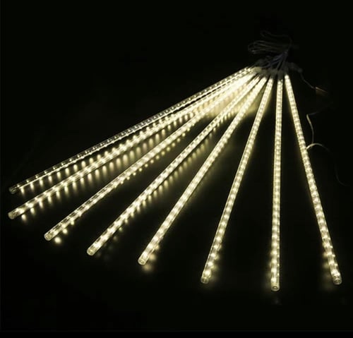 اضاءات زينة اعلى الاشجار و النخيل