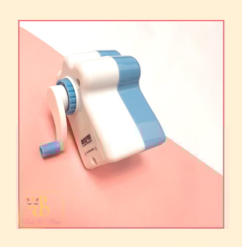 مبراة شكل يد القطة