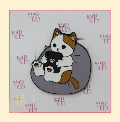 بروش قطة على تابلت Cat Brooch