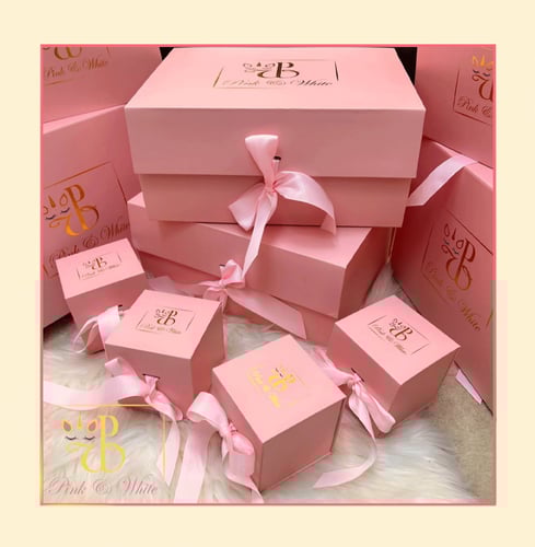 بوكس توزيعات العيد يحتوي على 4 اكسسوارات (4 بوكسات...