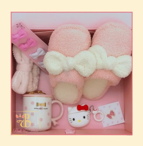 بوكس الفيونكة The Ribbon Box