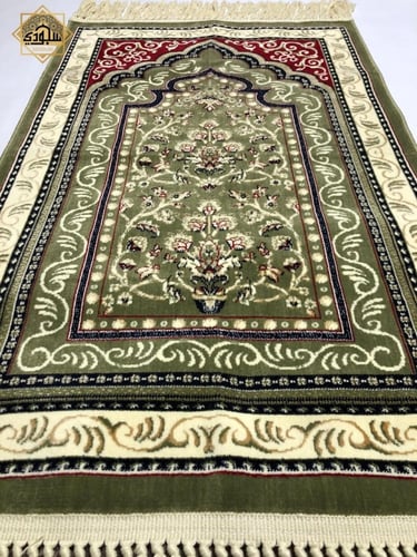 سجادة نقوشات إسلامية (زيتي)