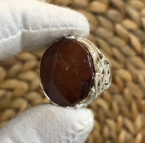 خاتم الفضة عقيق يمني كبدي مزعفر صياغة حجازية مميزة...