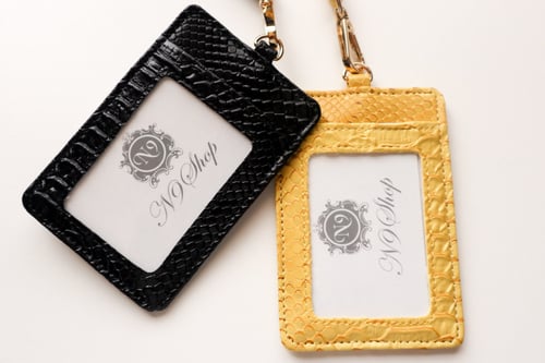 حامل بطاقة ID