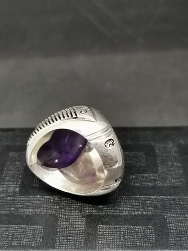 خاتم الفضة بحجر الجمشت الاماتست بصياغة الأستاذ امي...