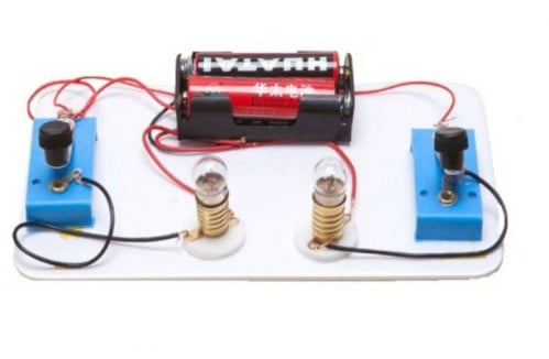 دائرة كهربائية