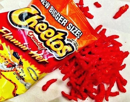 شيتوز حار نار اصلي امريكي احمر وسط 99جم