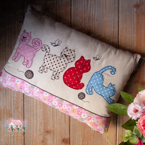 8813 كوشن ميني القطط مع الحشوة