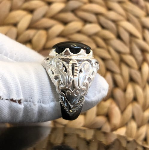 خاتم الفضة بحجر العقيق اليمني الاسود صياغة حجازية...