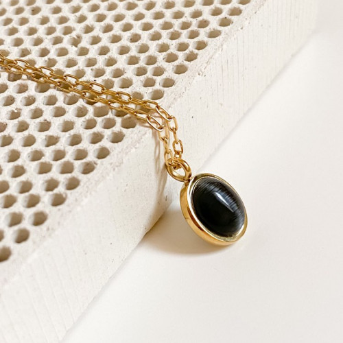 سلسلة ذهبية راقية بحجر أسود, من التيتانيوم المطلي...